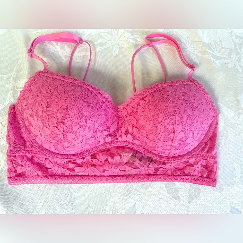 Victoria's Secret PINK bralette size M NWT PRICE IS FIRM